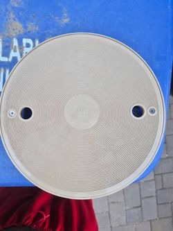 Auto lev water lid