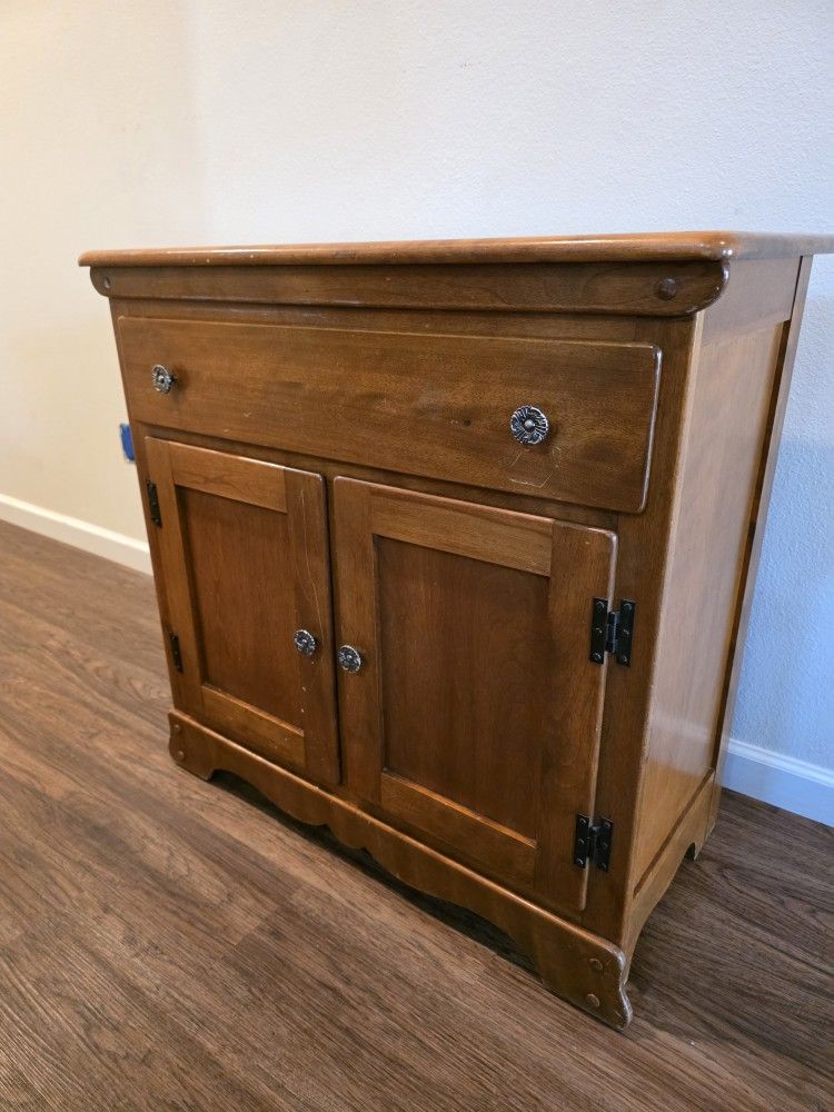 Vintage Cabinet 