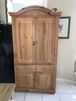 Armoire