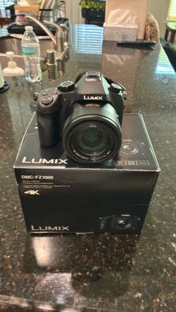 LUMIX 4k camera with case