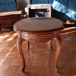 Vintage French Provincial Style Wood End Table With A Pull Out Writing Shelf $100 OBO