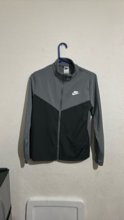 extra large kids Nike gray sweater