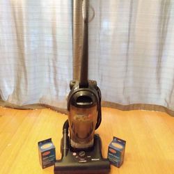 Upright Vacuum Cleaner With 2 Brand New HEPA Filters 