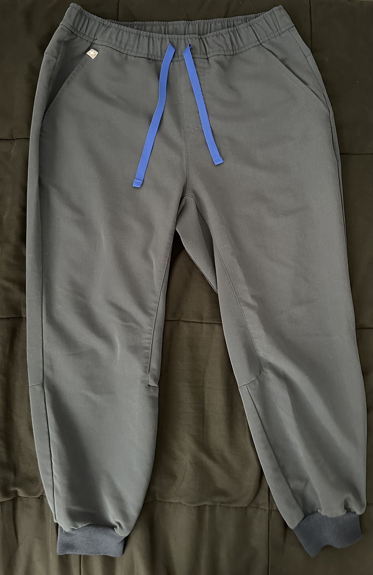 FIGS Joggers Scrub Pants, Size Small Short, Style# M21SW20515, PO# 2359