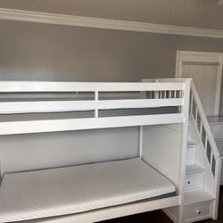 Twin Bunk Bed