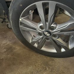 Original Rims And Tires From 2017 To 2019 Hyundai Elantra 