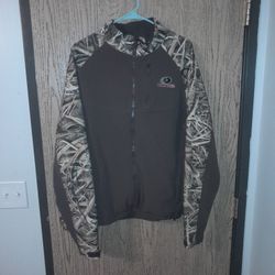 Mossy Oak, Front Zip Up Camo Jacket W Pockets Two Pockets Inside An Outside An One On Front Chest  