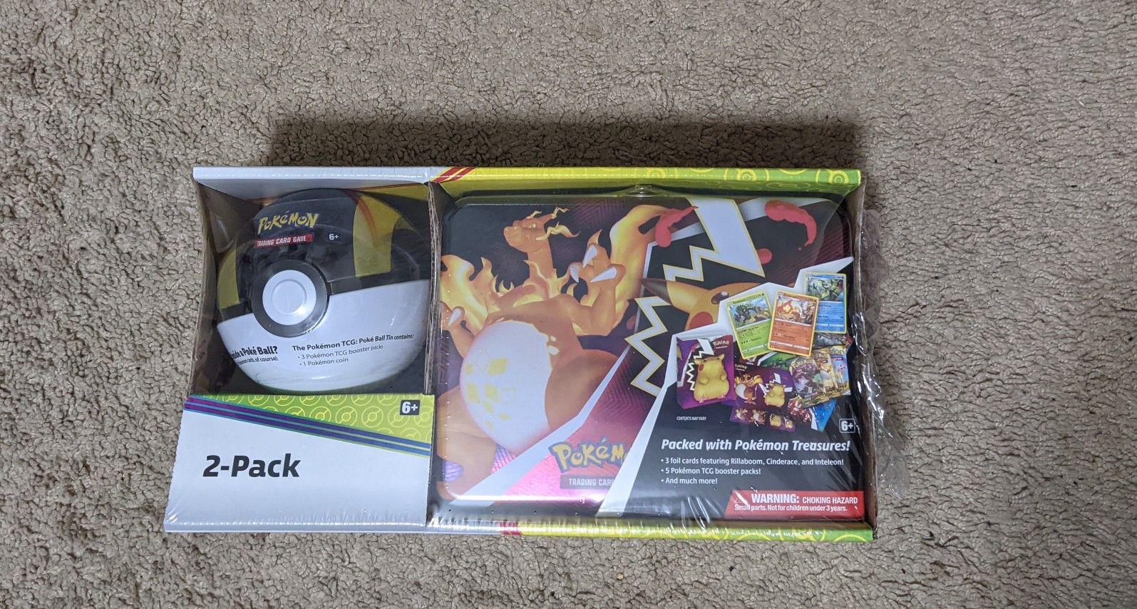 Pokemon TCG Fall 2021 Collectors Chest Tin Lunchbox Poke Ball 8 Booster Packs