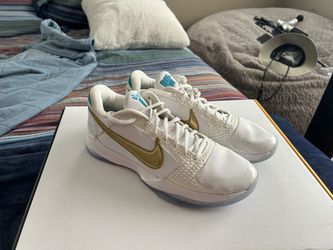 Undefeated x zoom Kobe 5 Protro - \'What If pack- Unlucky 13\' Buy Undefeated x Nike Zoom Kobe 5 Protro  main image 4