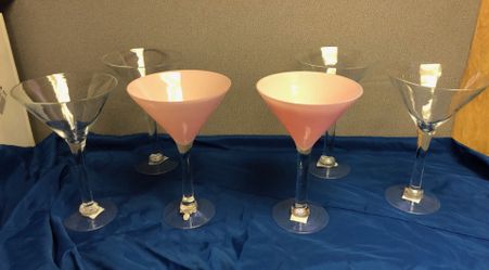 6 Giant Martini Glasses. Great for centerpieces or candy dishes. 4 clear, 2 pink 9x13 inches $70 or best offer