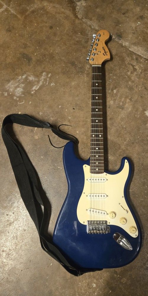 Squier Stratocaster electric guitar Blue