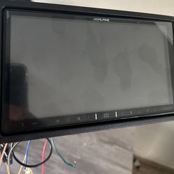 Alpine iLX-W650 Double Din 