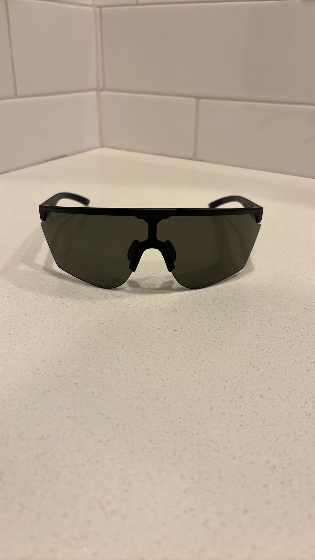 Electric Cove Sunglasses