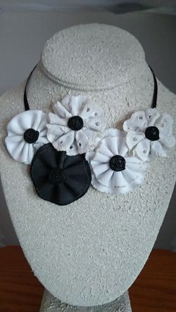 Statement necklace
