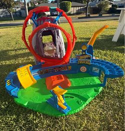 Hot Wheels T-Rex Volcano Arena