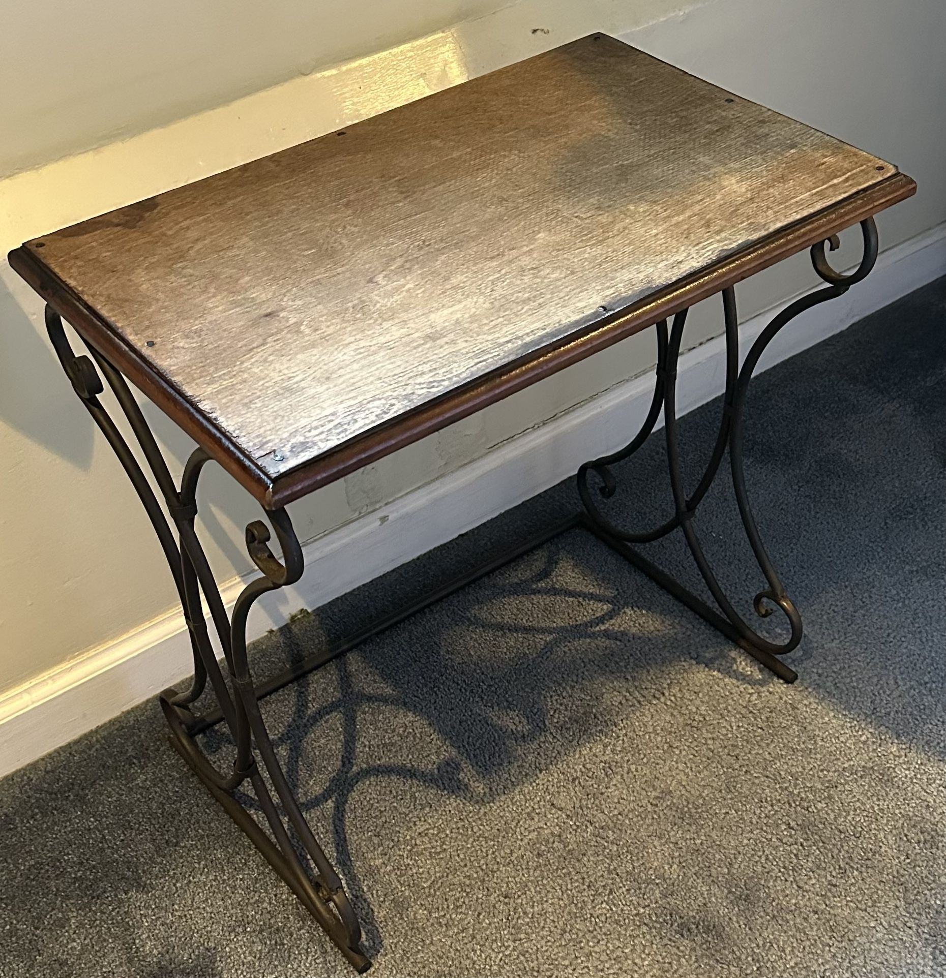Side Table Like NEW!