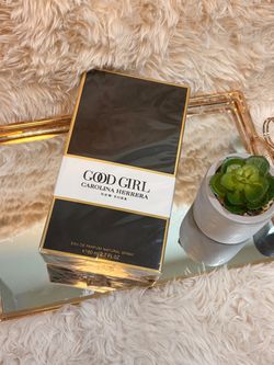 PERFUM CAROLINA HERRERA