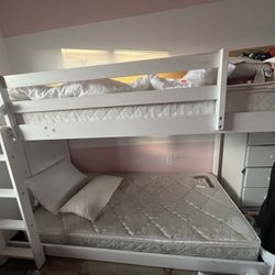 Twin Size Bunk Bed 