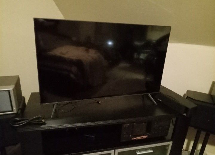 Samsung 43" Crystal UHD 4k Smart TV