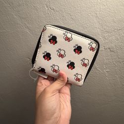 Minnie Mouse Wallet