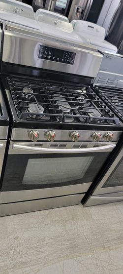 Stainless Gas Five Burners Everything Works With Warranty Delivery + Installation Available 