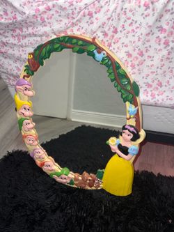 VINTAGE DISNEY's SNOW WHITE & 7 DWARFS 3D OVAL FRAME WALL MIRROR 20" T 1960's