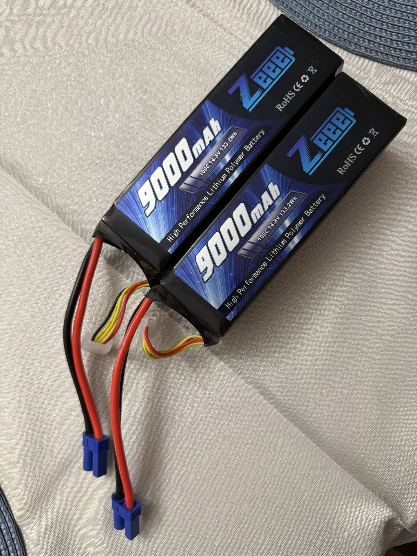 2 new zeee 4s 9000 mah for rc car