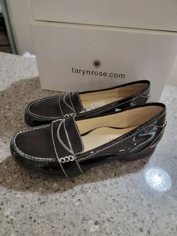 Taryn Rose Black Shoes Size 6M