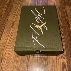 Air Jordan 4 Retro SE Craft