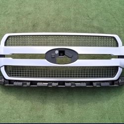 Ford F-150 F150 OEM Platinum Grille Grill 