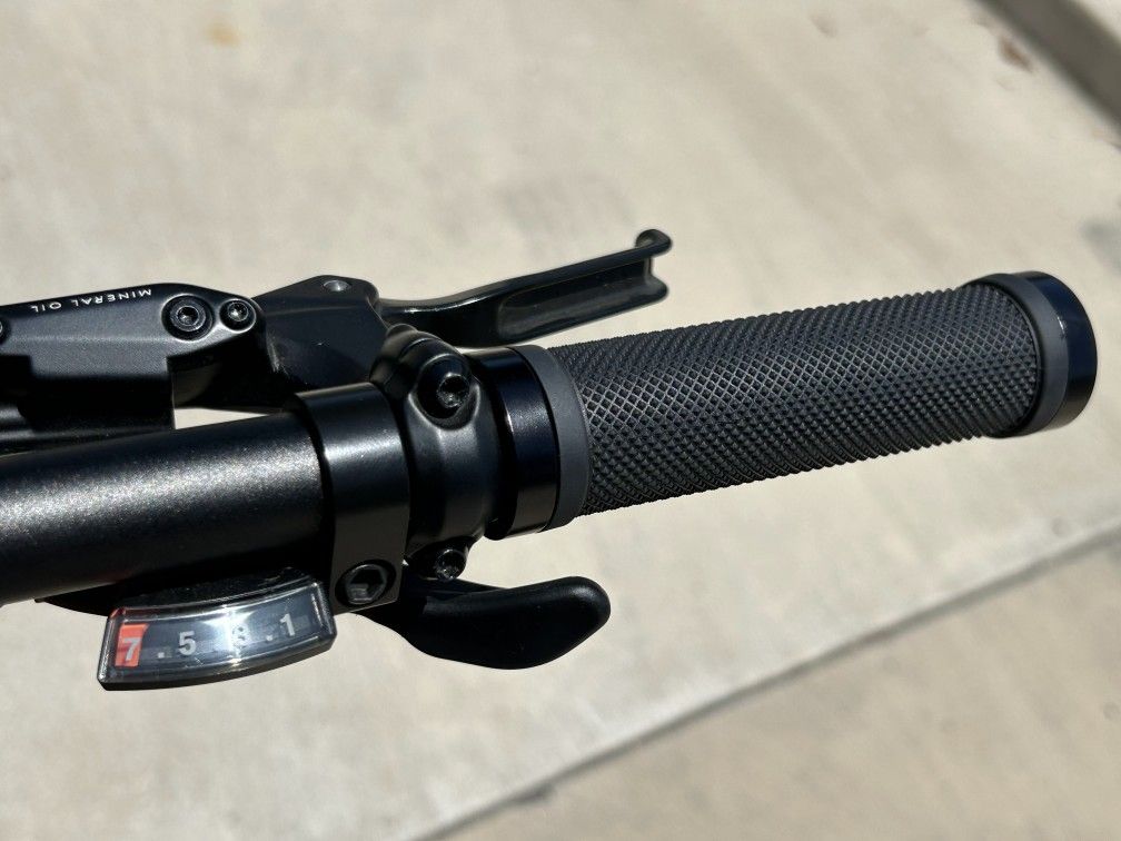 ? HOVSCO HovScout 26” Full Suspension E-Bike