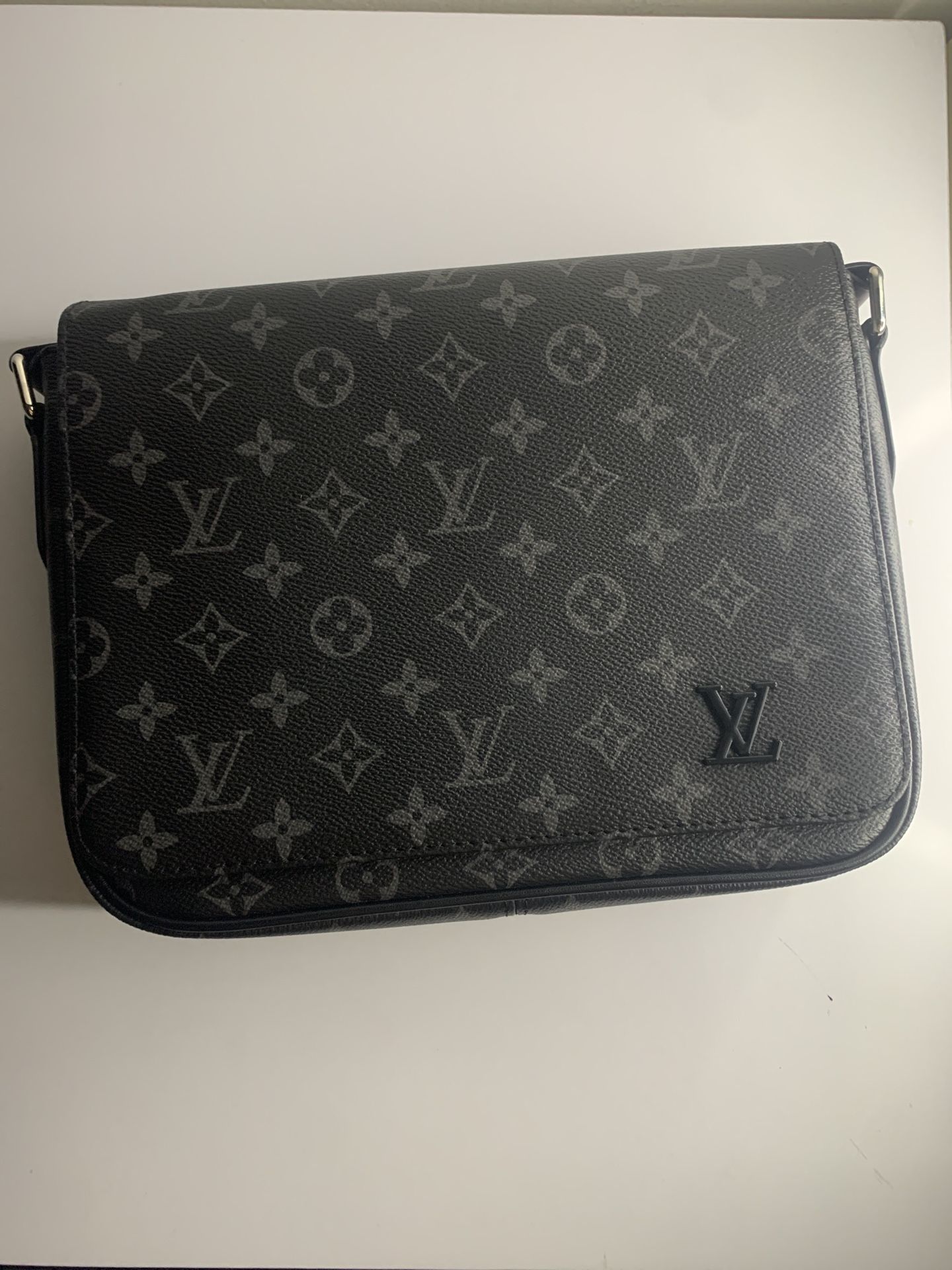 LV District PM Monogram Eclipse