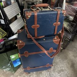 Blue Vintage Luggage Set