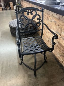 Outdoor barstool counter height