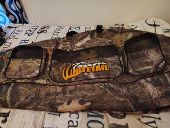 Bow carrying case