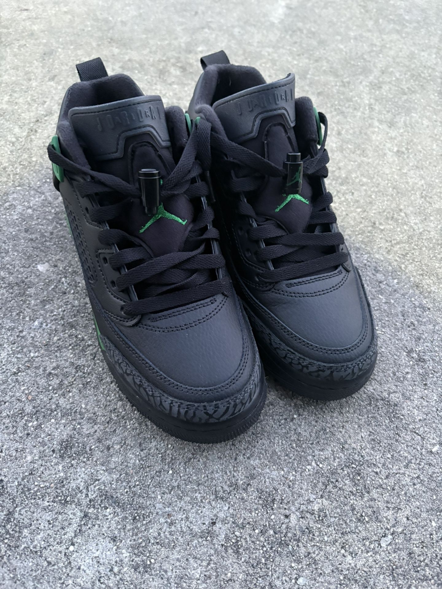 JORDAN SPIZIKE LOW