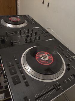 Numark ns7