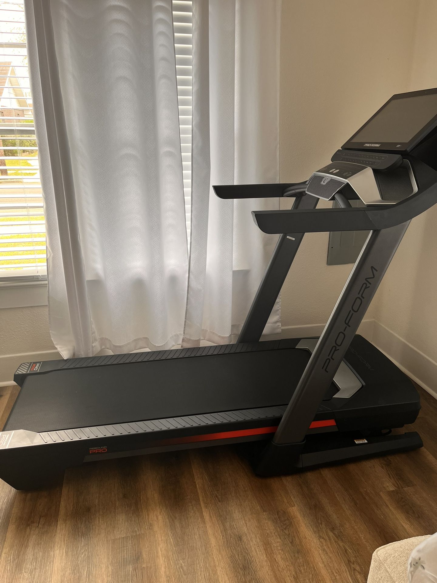 Pro-Form Pro 9000 Treadmill