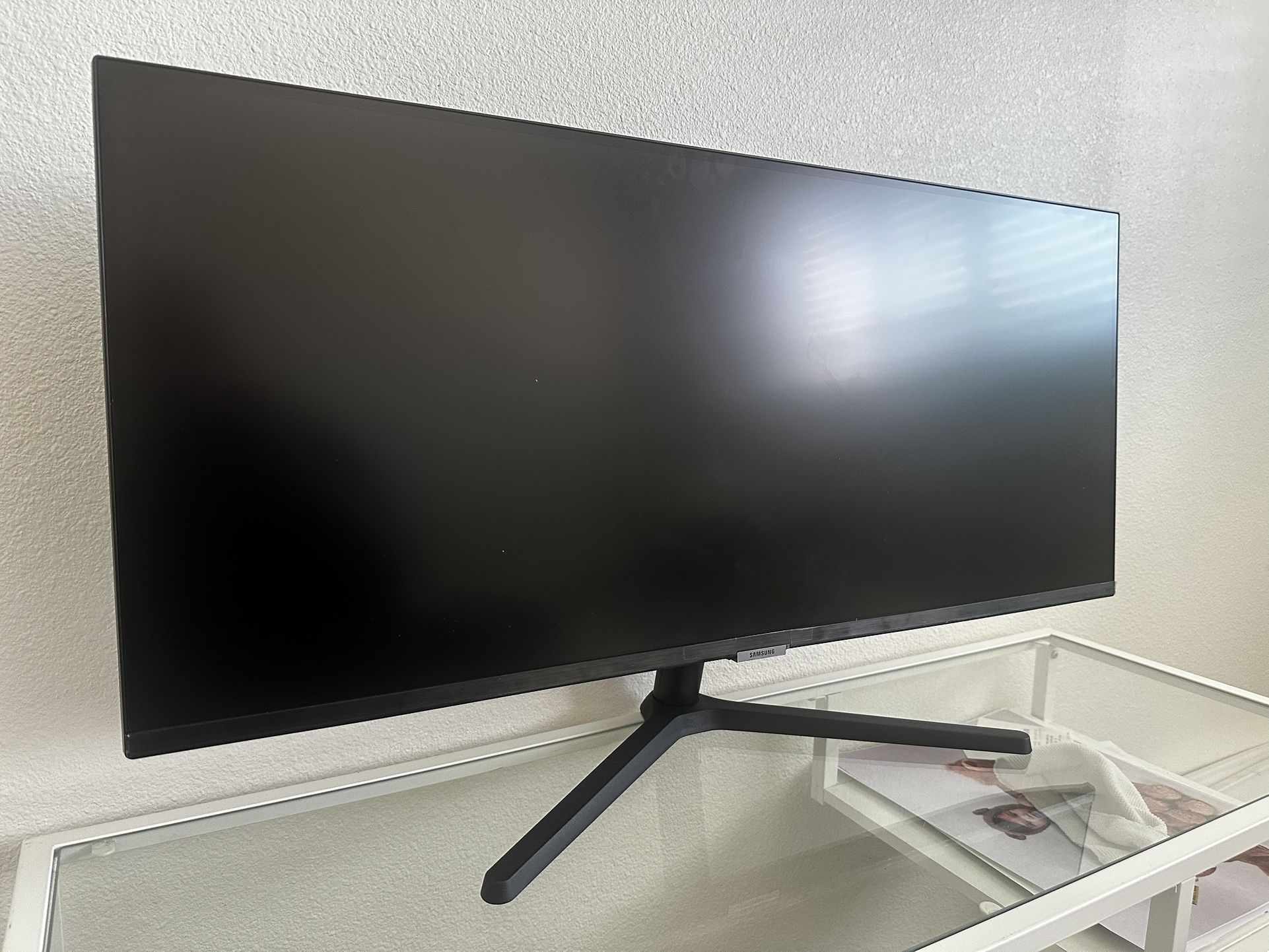 Samsung Monitor Like New