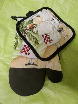 New Chef pot holder and oven mit