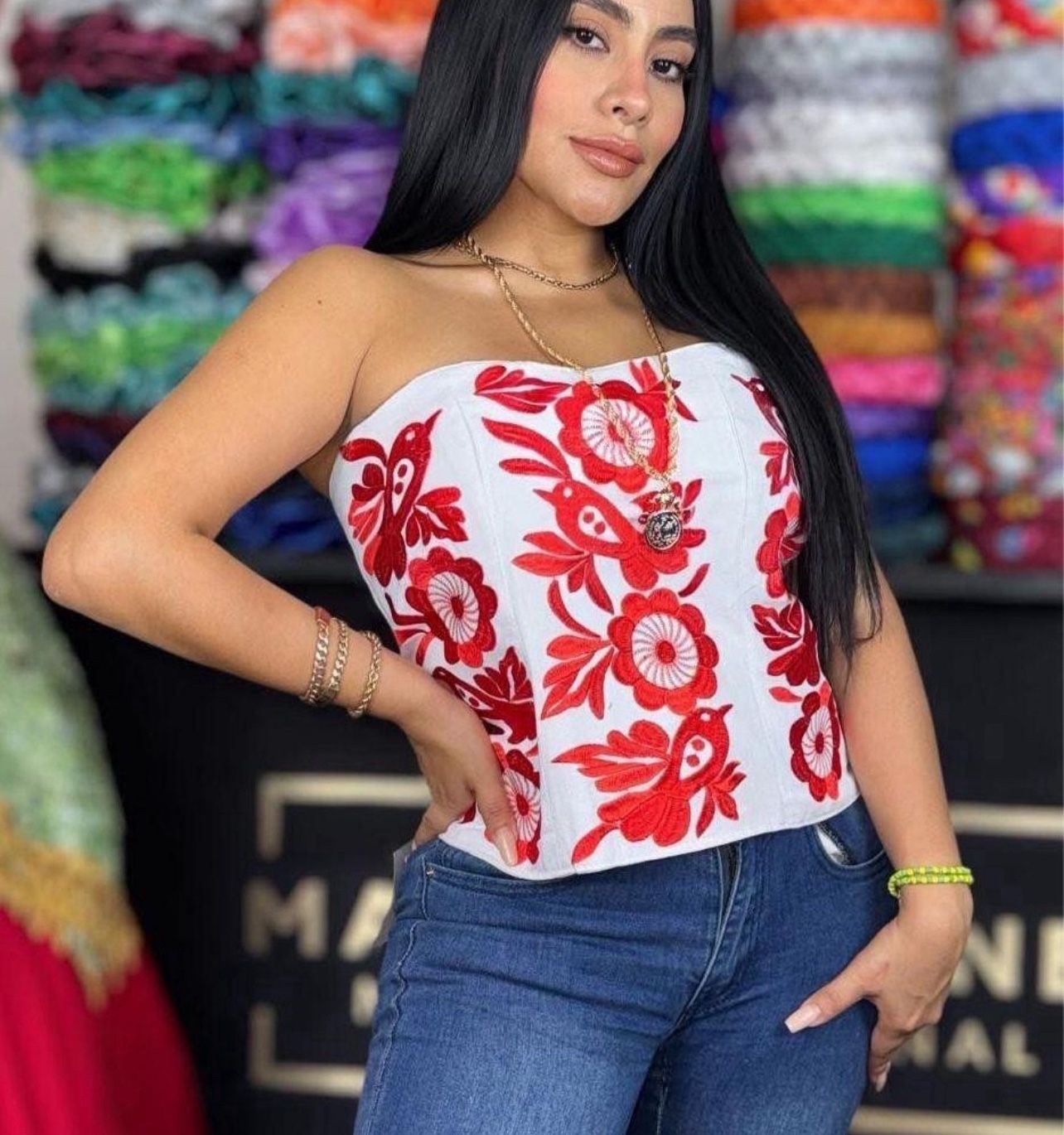 Beautiful Méxican Embroidered Corset