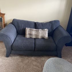 Loveseat 