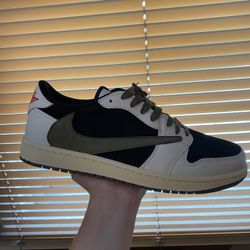 Travis Scott Olives Mens 12/ Womens 13.5