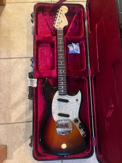 Fender American Performer Mustang w/ Gator Hardshell Case