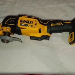 20V MAX* XR® Brushless Cordless 3-Speed Oscillating Multi-Tool (Tool Only)