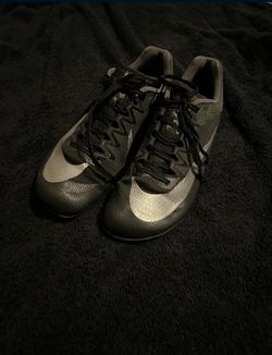 Track Spikes Size 6