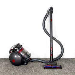 Dyson Cinetic Big Ball Animal Canister Vacuum Cleaner w/ attachments