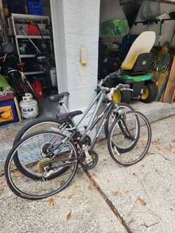 Women's Bicycles