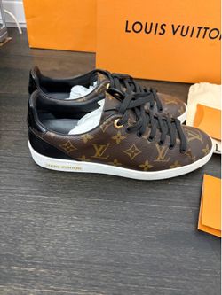 Louis Vuitton Monogram Frontrow Sneakers 39