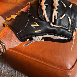 SSK Pitching/Infielders Glove